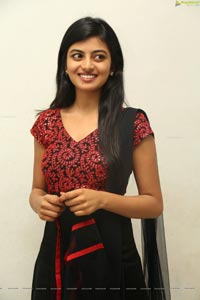 Anandhi HD Photos