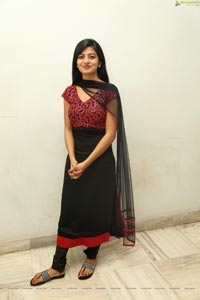 Anandhi HD Photos