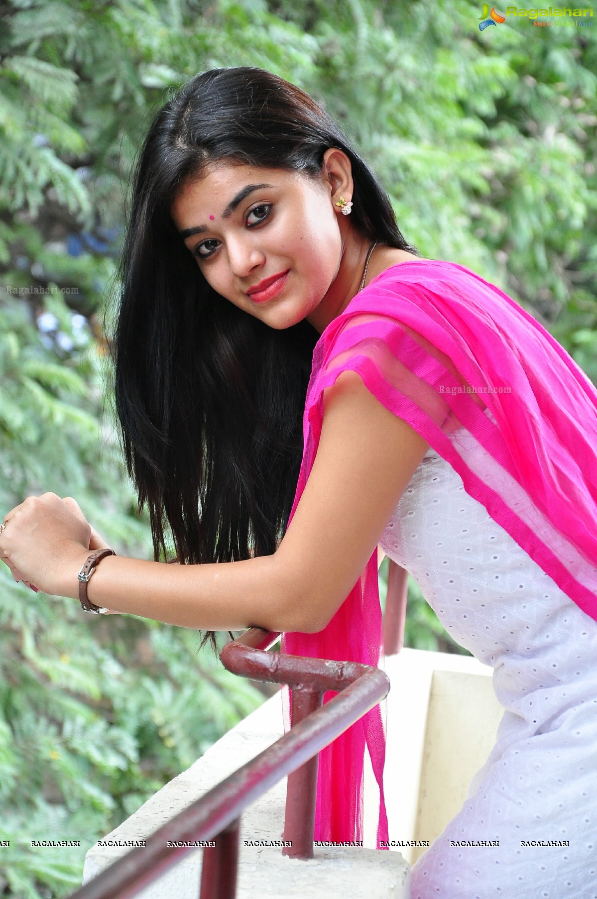 Yamini Bhaskar (High Definition)