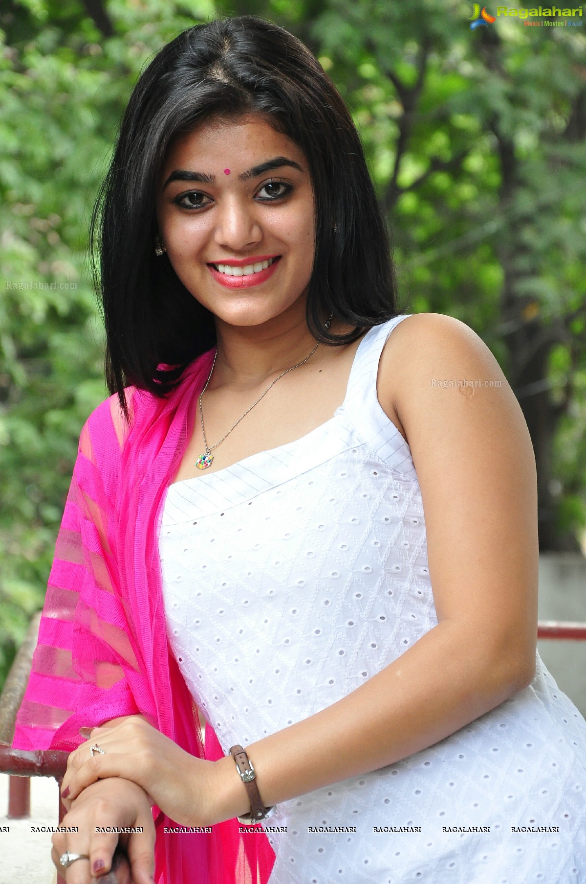 Yamini Bhaskar (High Definition)