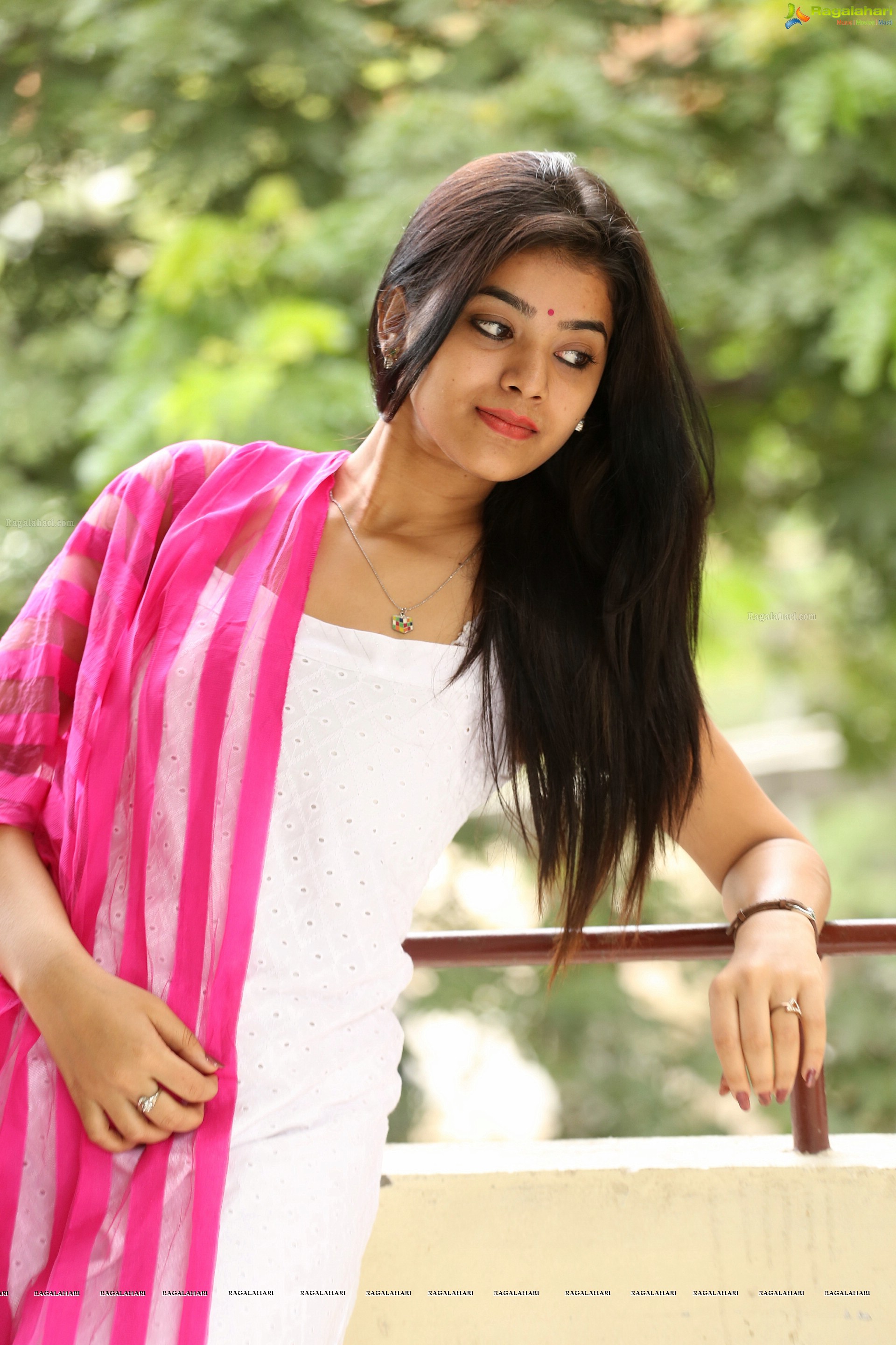 Yamini Bhaskar (High Definition)