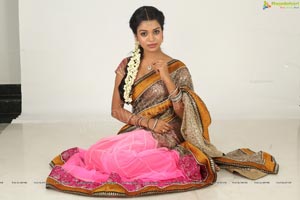 Heroine Bhavya Half Saree