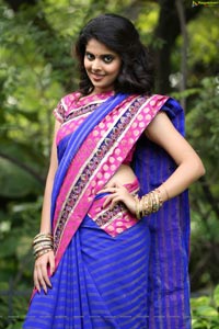 Shravyah in Saree