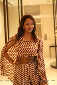 Lakshmi Manchu HQ Photos