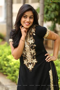 Poorna HQ Photos