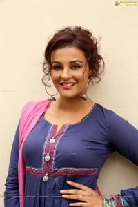 Seerat Kapoor Photos