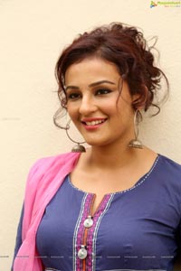 Seerat Kapoor Photos