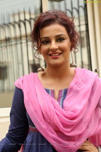 Seerat Kapoor Photos