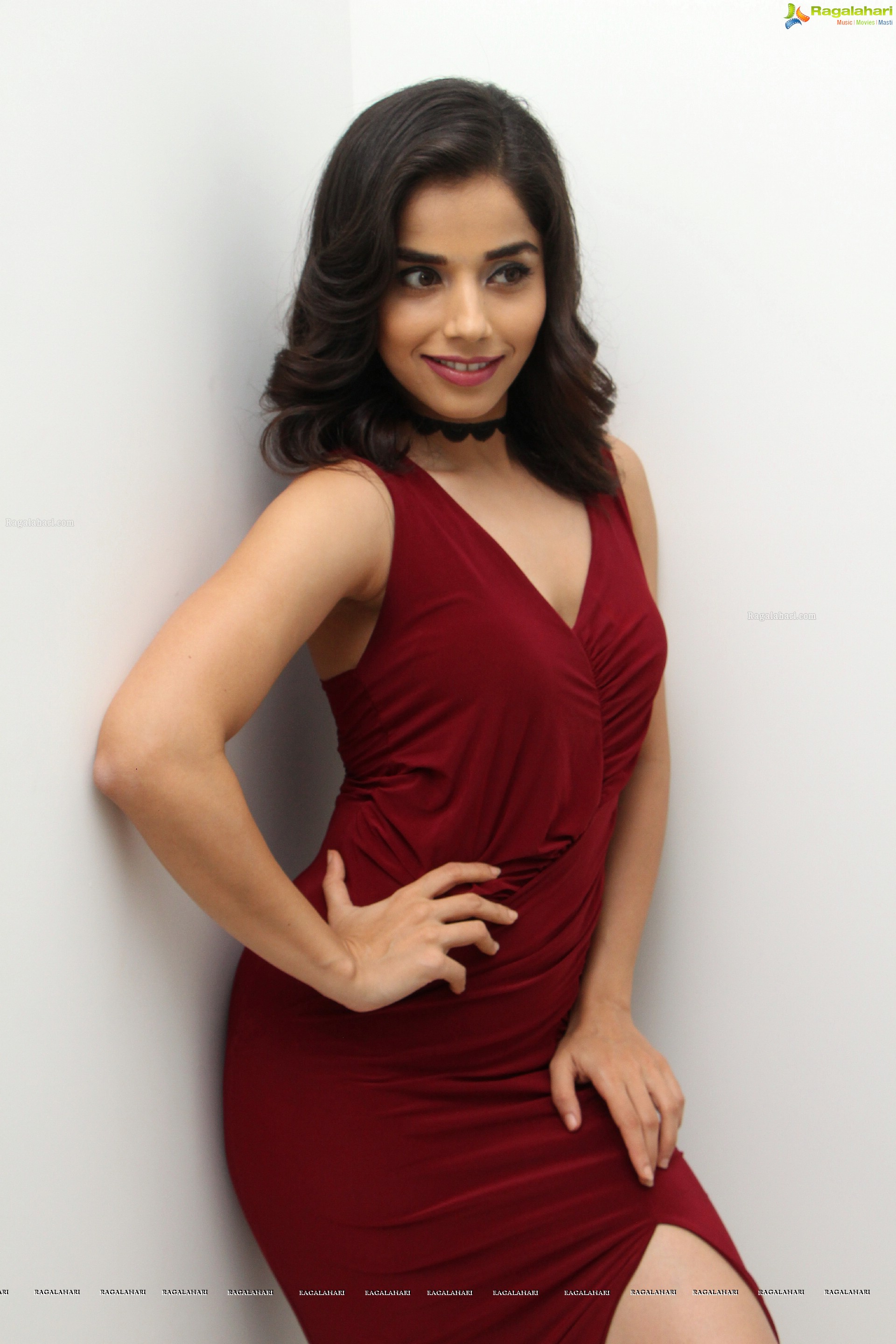 Aparna Bajpai - HD Gallery