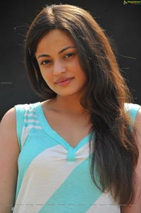 Sneha Ullal