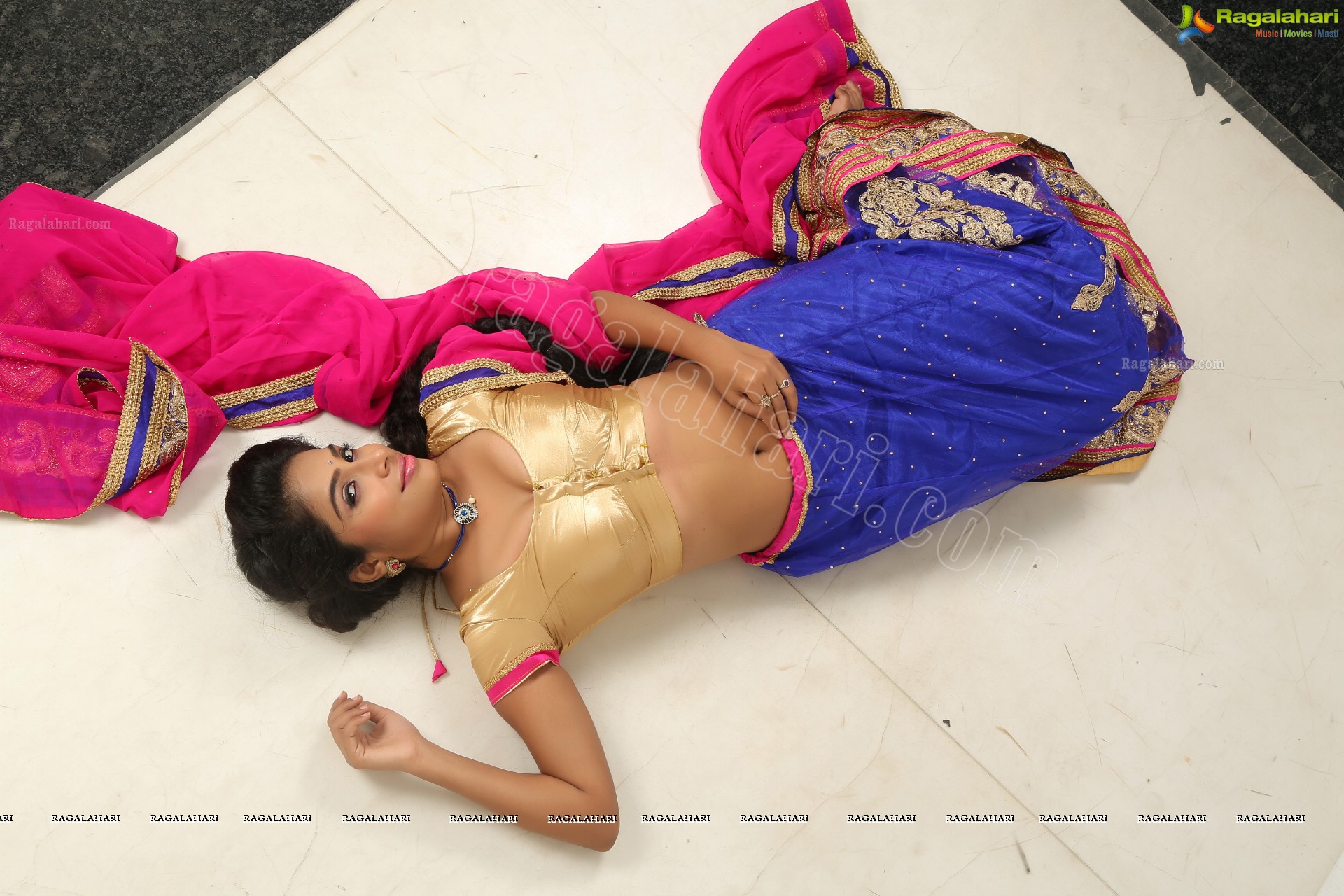 Vrushali Gosavi (Exclusive) (High Definition)