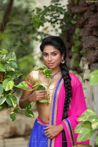 Vrushali Gosavi Photos