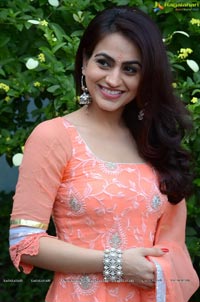 Aksha Pardasany