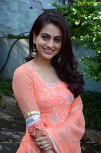 Aksha Pardasany