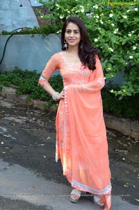 Aksha Pardasany