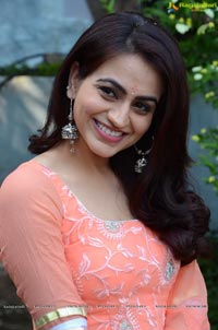 Aksha Pardasany