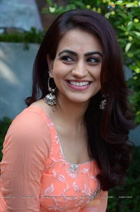 Aksha Pardasany