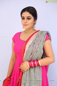 Heroine Poorna