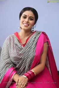 Heroine Poorna