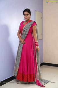 Heroine Poorna