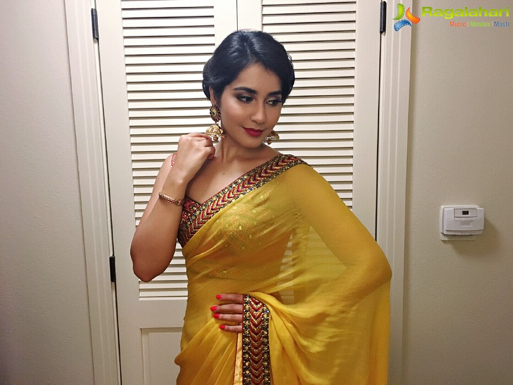 Raashi Khanna in Sleeveless Yellow Saree Photos