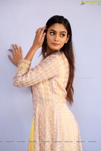 Sana Makbul Photos