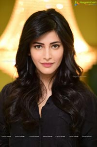 Shruti Haasan in Black Drees