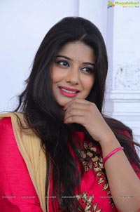 Sruthi Photos