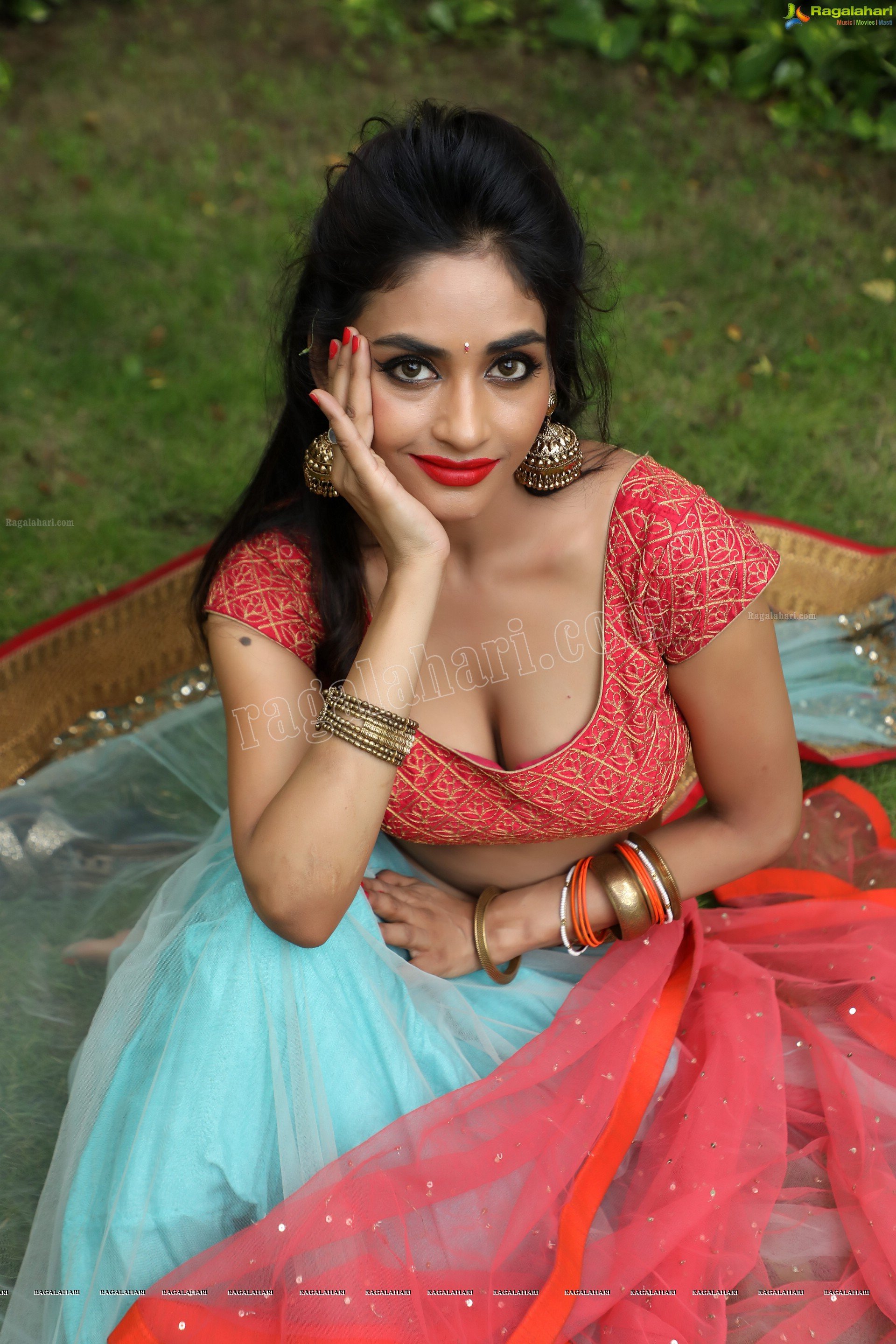 Poojaa Sree (Exclusive) (High Definition)