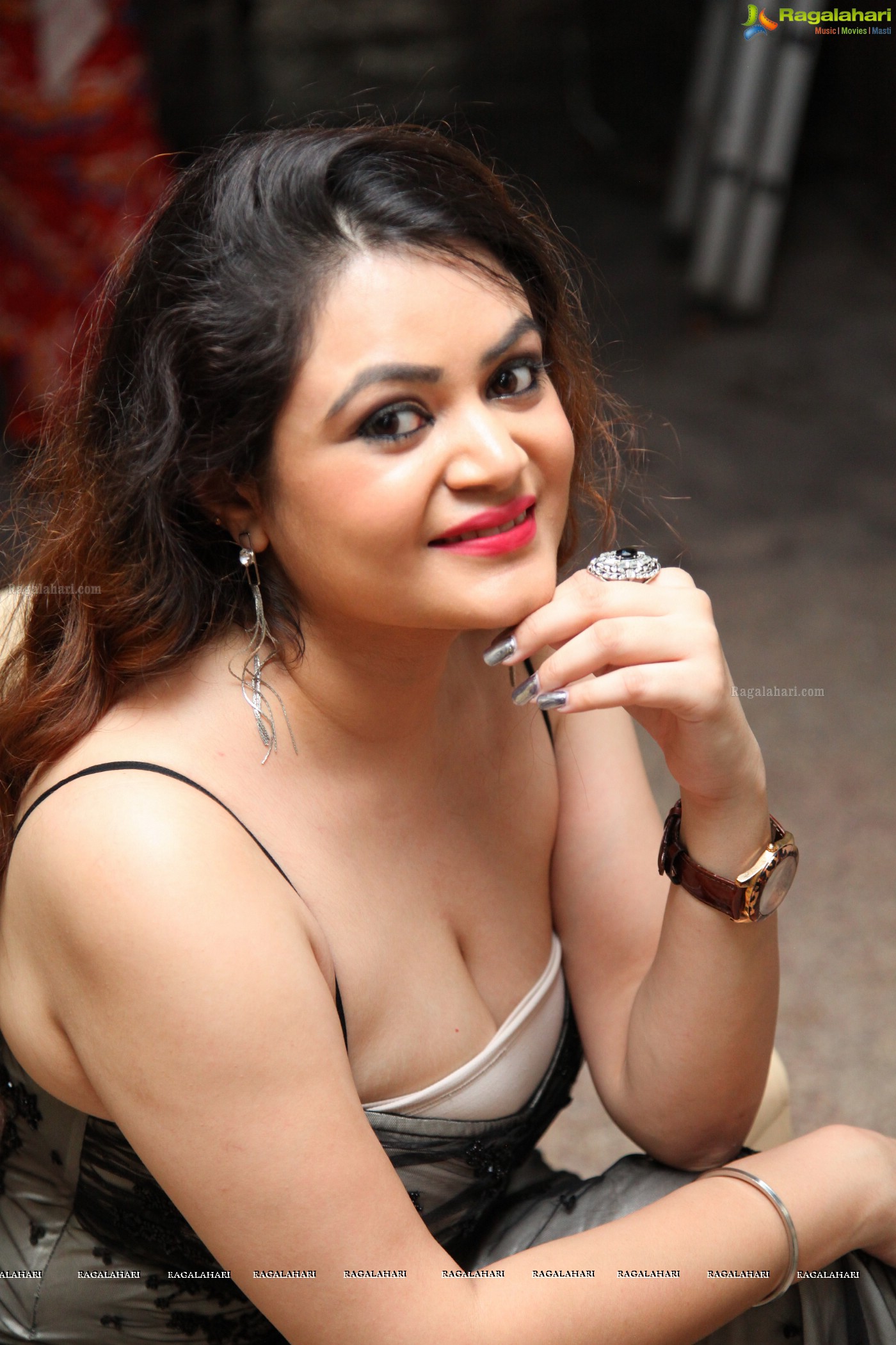 Akshitha Sethi at He's Collections (Posters)