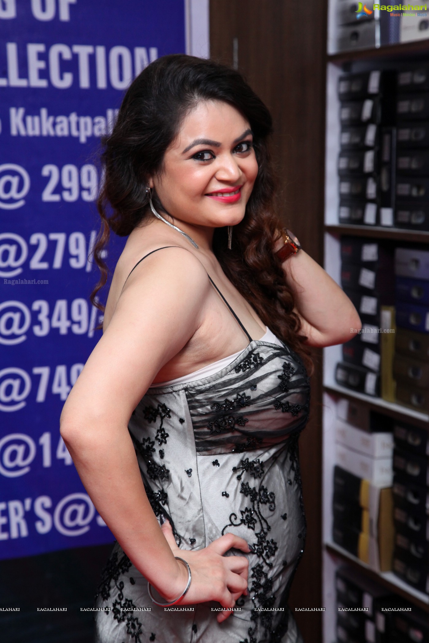 Akshitha Sethi at He's Collections (Posters)