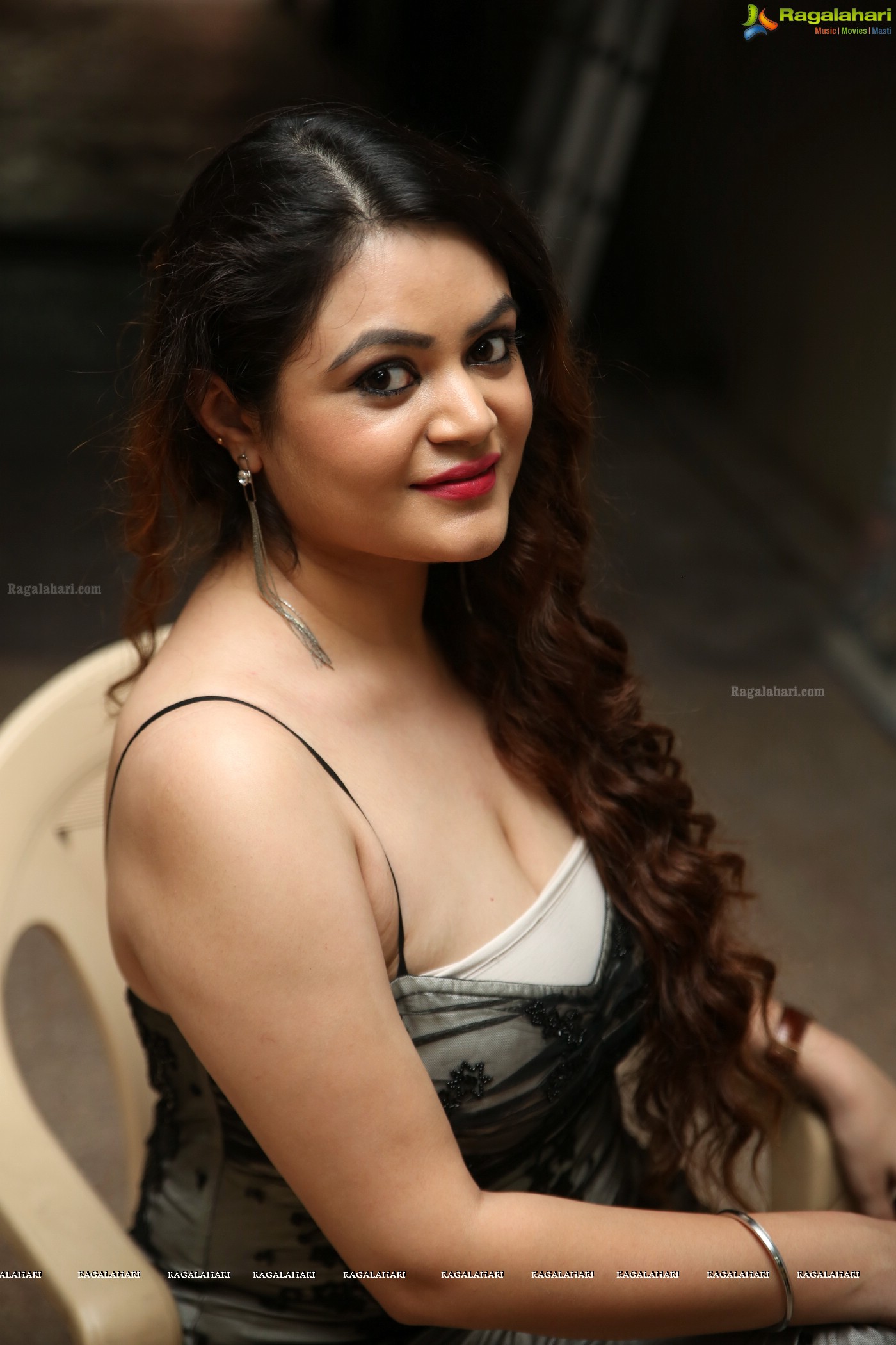 Akshitha Sethi at He's Collections (Posters)