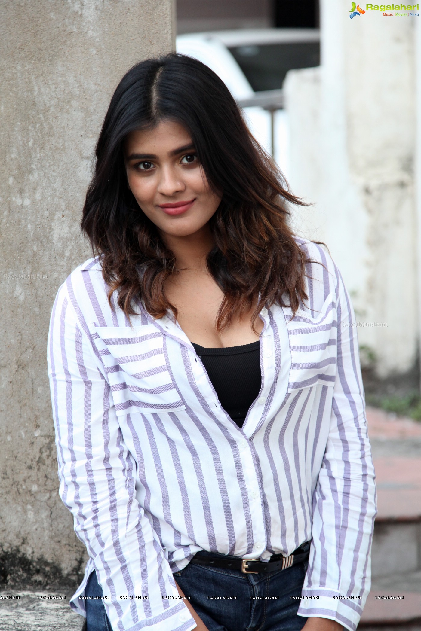 Hebah Patel at Bajaj Electronics Lucky Draw (Posters)