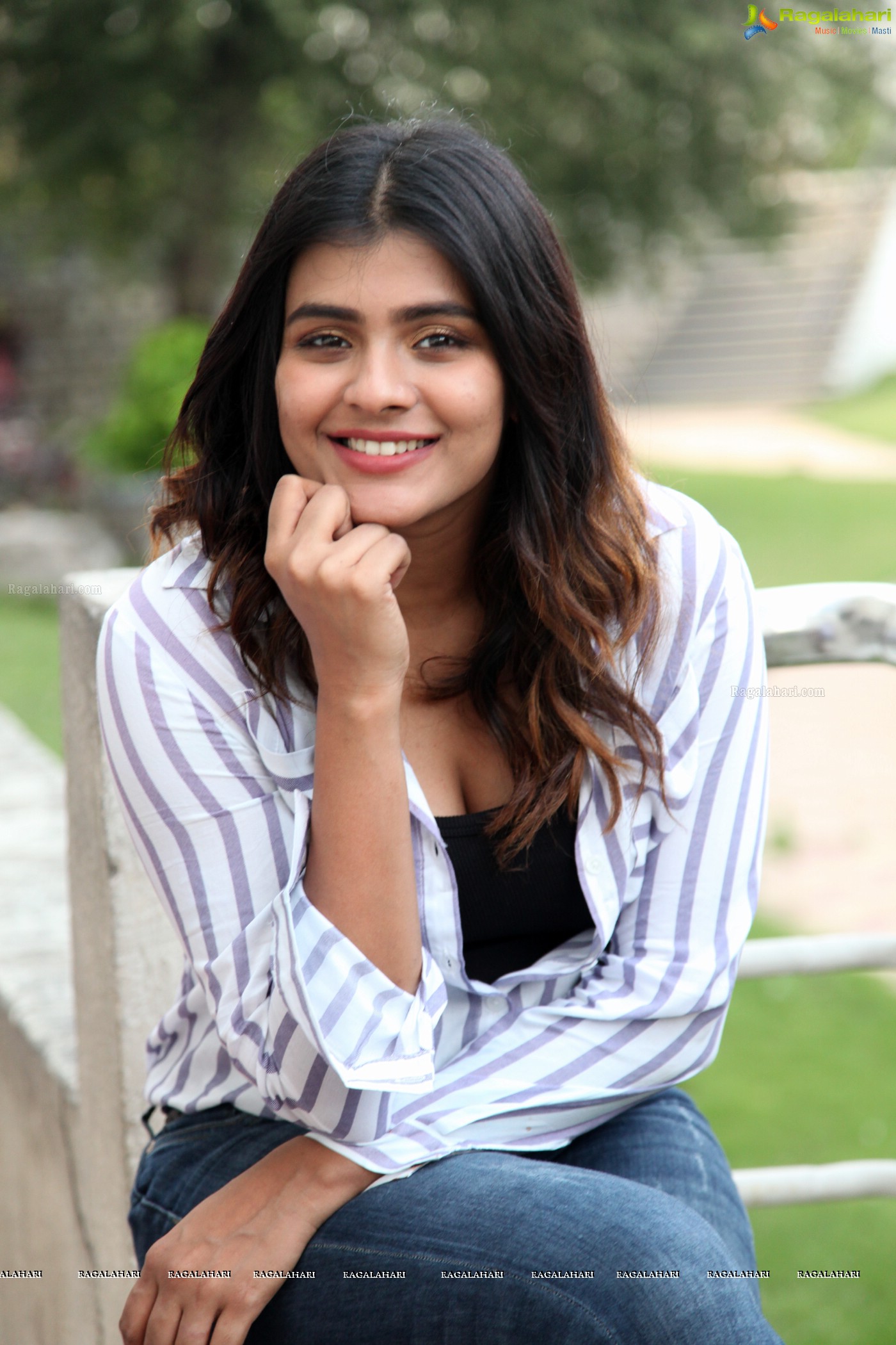 Hebah Patel at Bajaj Electronics Lucky Draw (Posters)