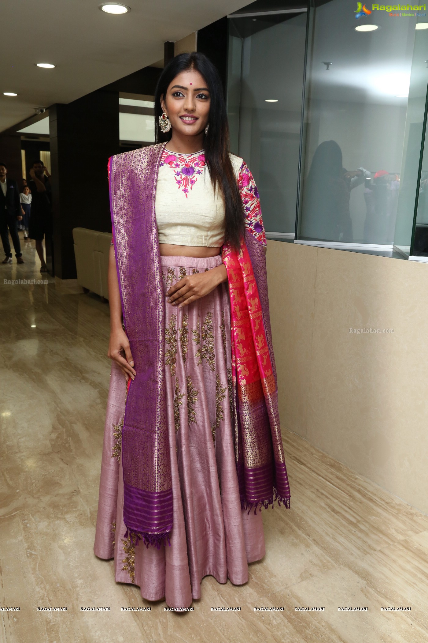 Eesha Rebba at Designer Shravan Kumar Fashion Show