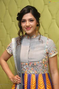 Mehreen Kaur Pirzada