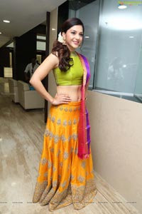 Mehreen Pirzada