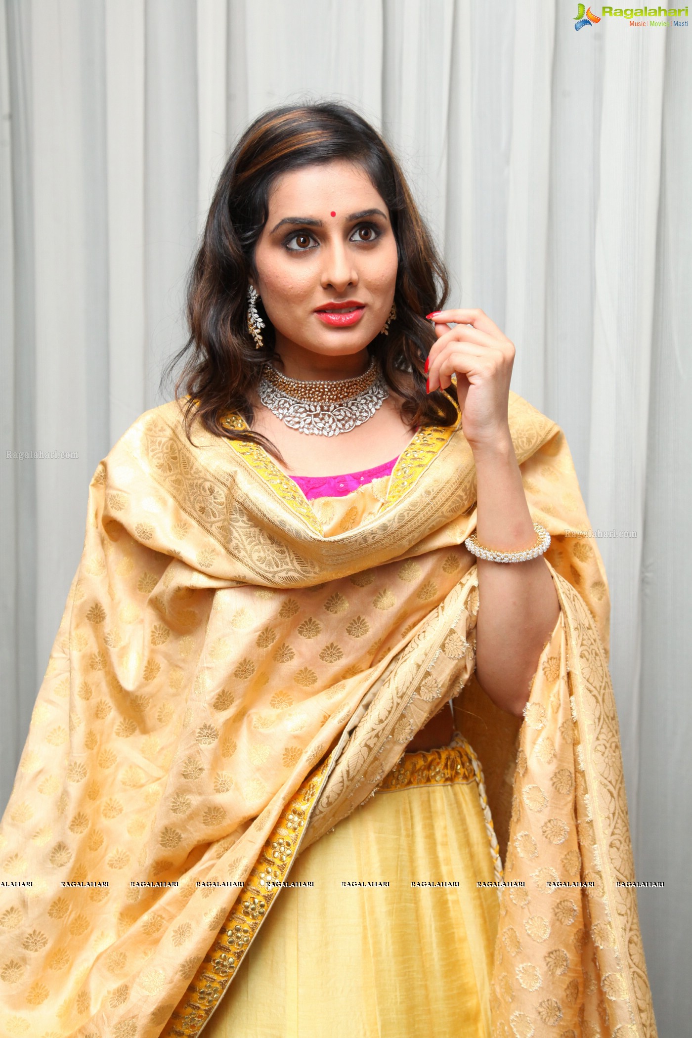 Nikitha Chaturvedi at Diva Jewels Diamond Jewellery Exhibition (Posters)