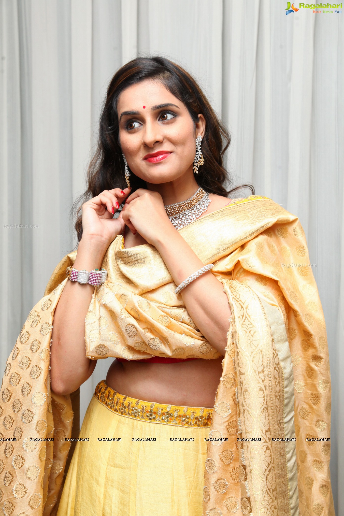 Nikitha Chaturvedi at Diva Jewels Diamond Jewellery Exhibition (Posters)