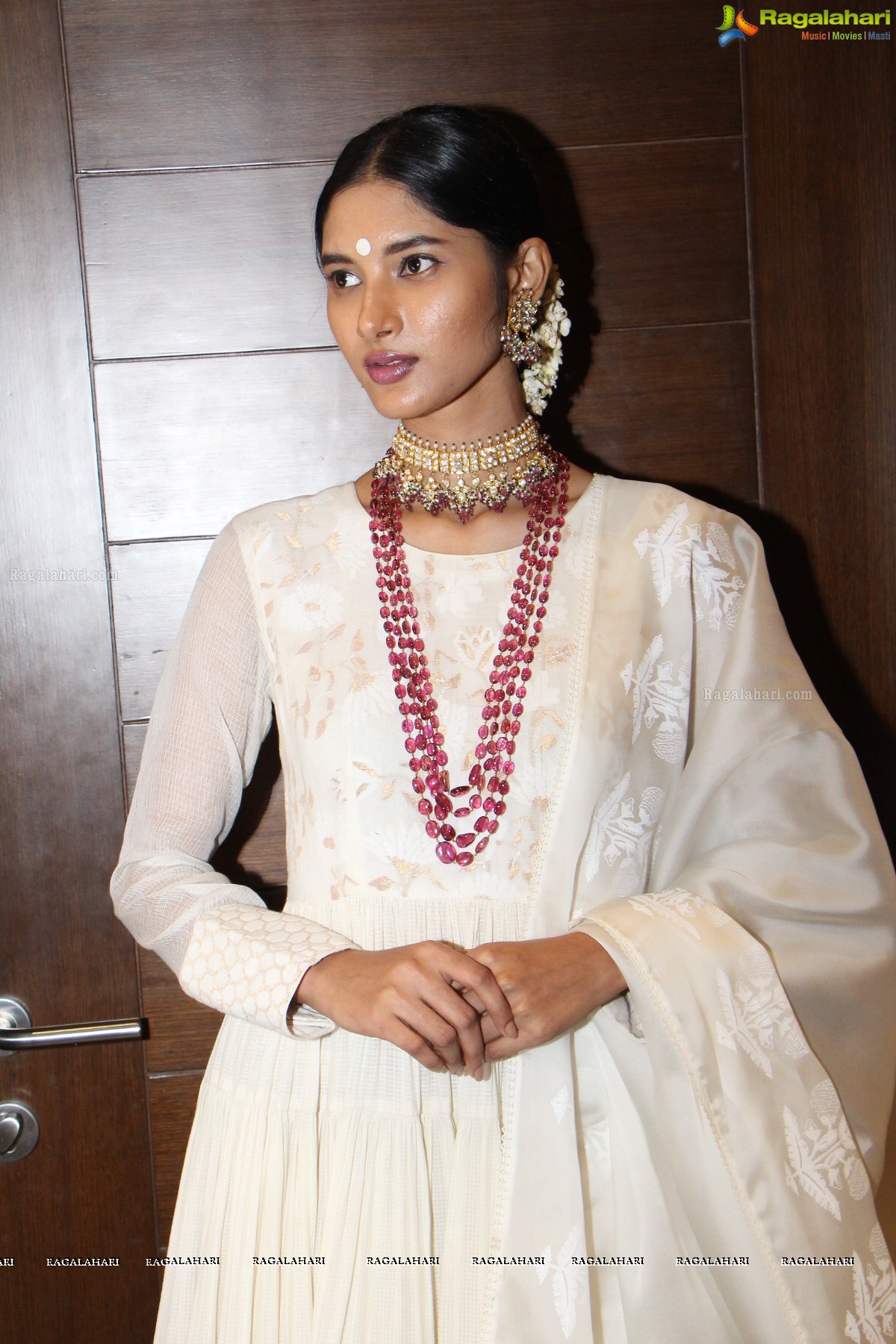 Devika Dhanyuni at Kishandas Jewellers