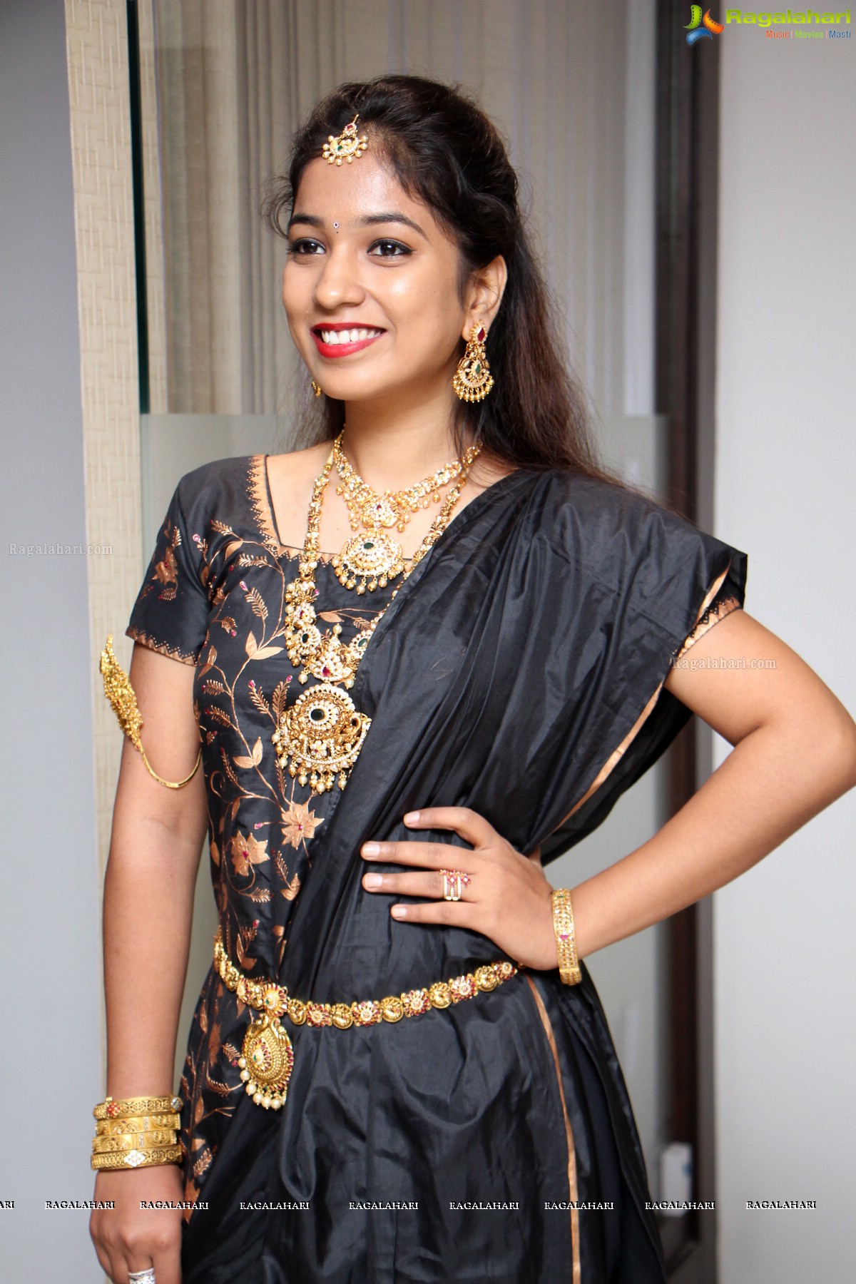 Manisha Patil at Manepally Jewellers 127th Anniversary Celebrations