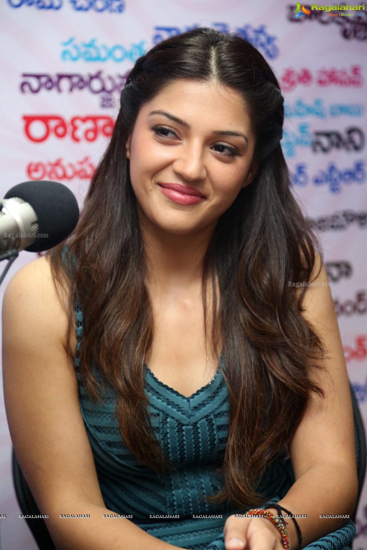 Mehreen Pirzada at Radio Mirchi