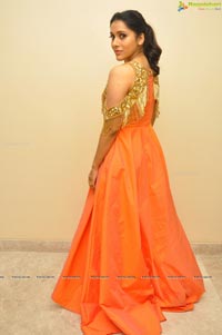 Anchor Rashmi Gautam