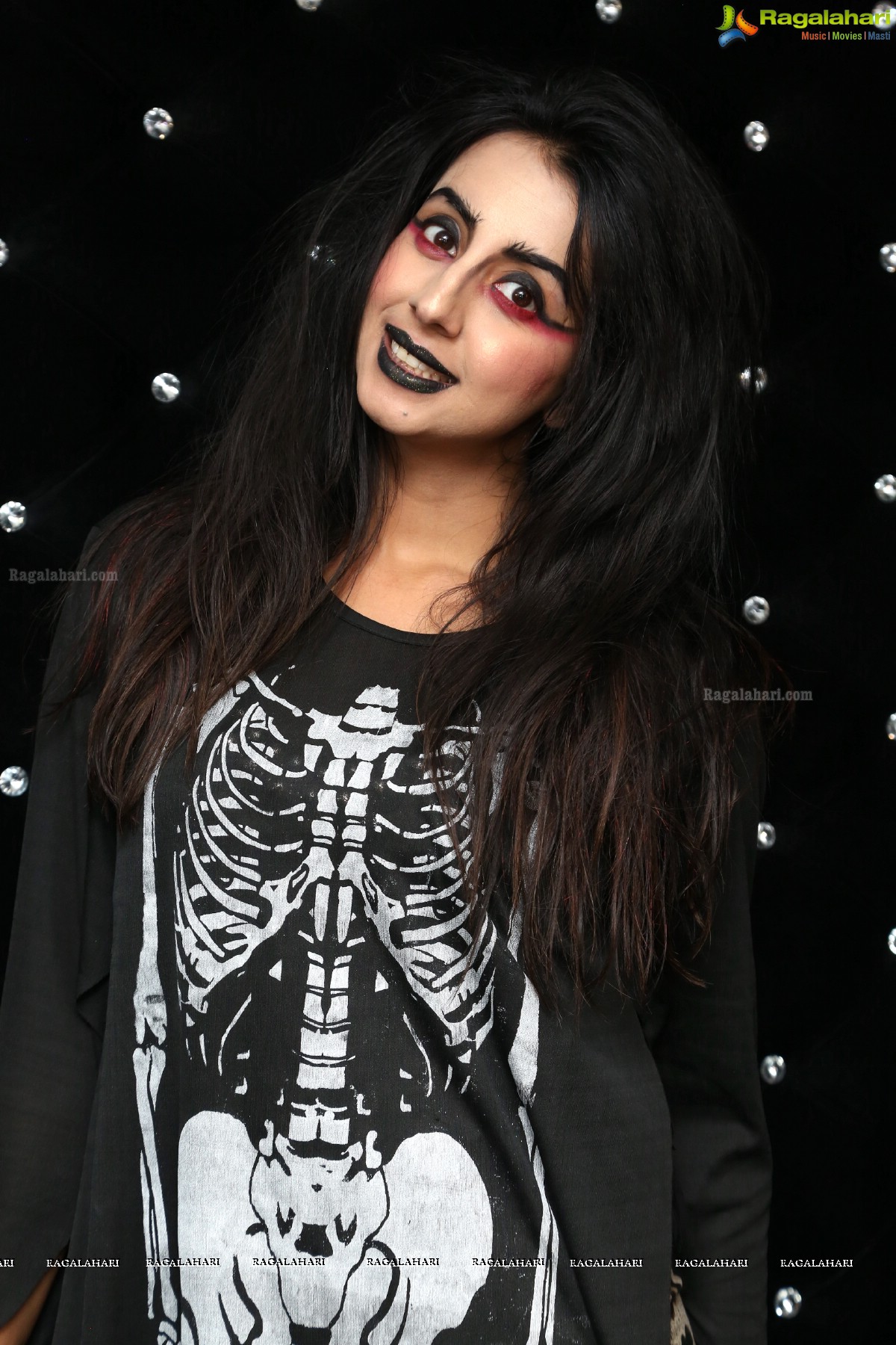 Sanjana at Happy Halloween at Mirrors