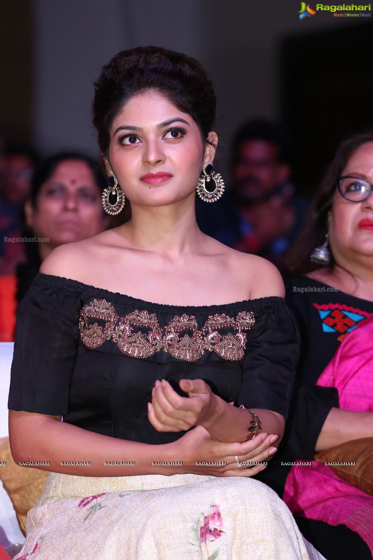 Vaibhavi Shandilya at Next Nuvve Audio Launch