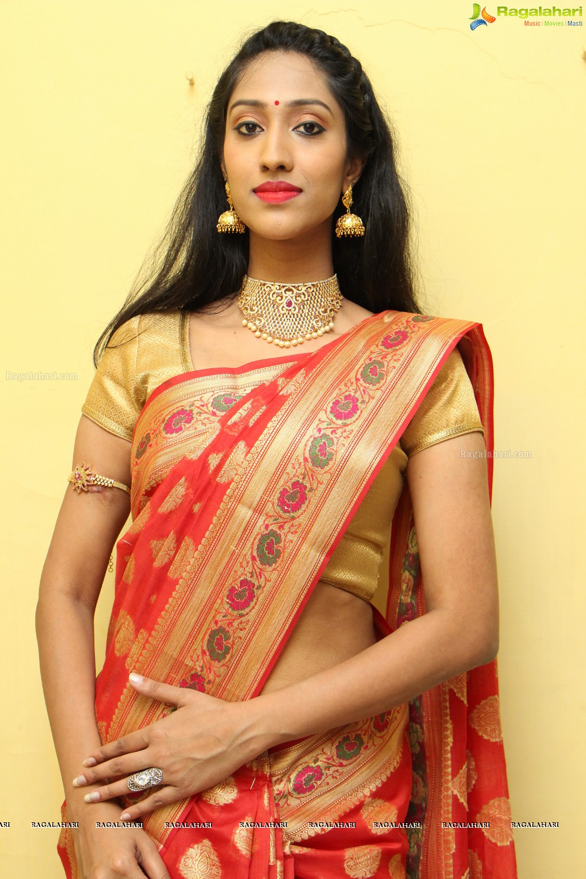 Veena Vemula at Kala Silk Handloom Expo Launch