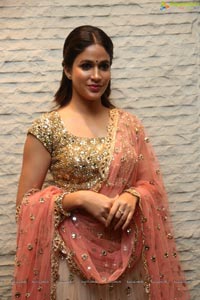 Vunnadhi Okate Zindagi Lavanya Tripathi