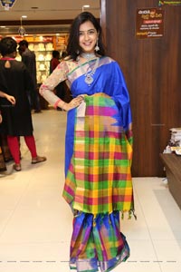 Aanchal @ Chandana Brothers Dasara Collection Launch