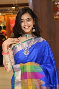 Aanchal @ Chandana Brothers Dasara Collection Launch