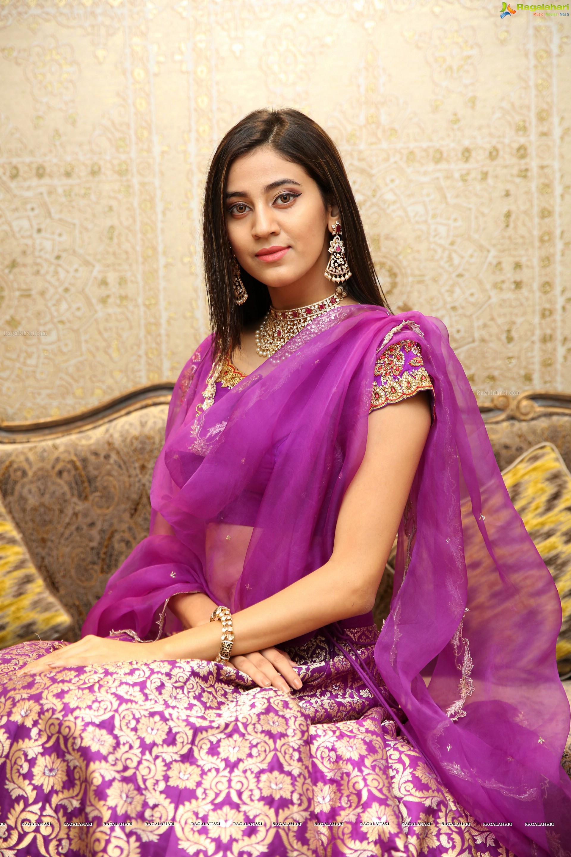 Andleeb Zaidi @ The Royal Navarathri Collection & Dolphin D3 Exhibition by Kalasha Jewels - HD Gallery